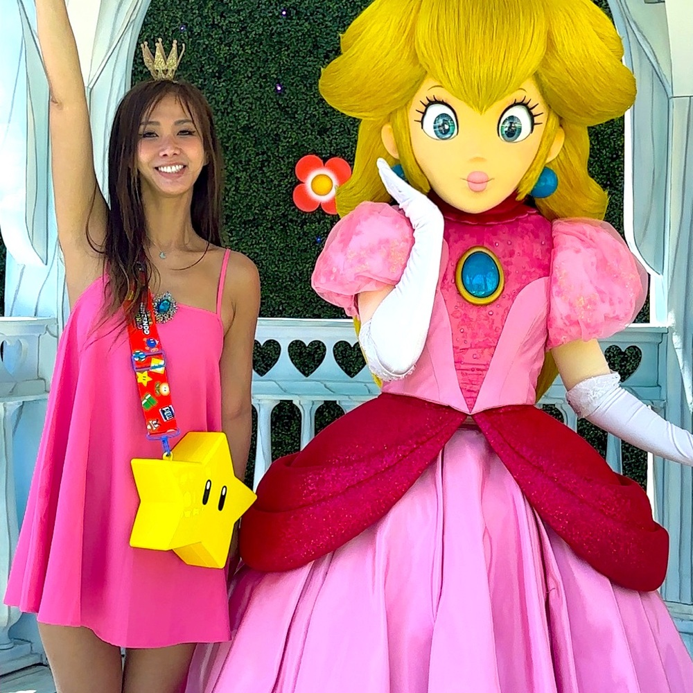 Princess Peach Style Costume Dress Size xs